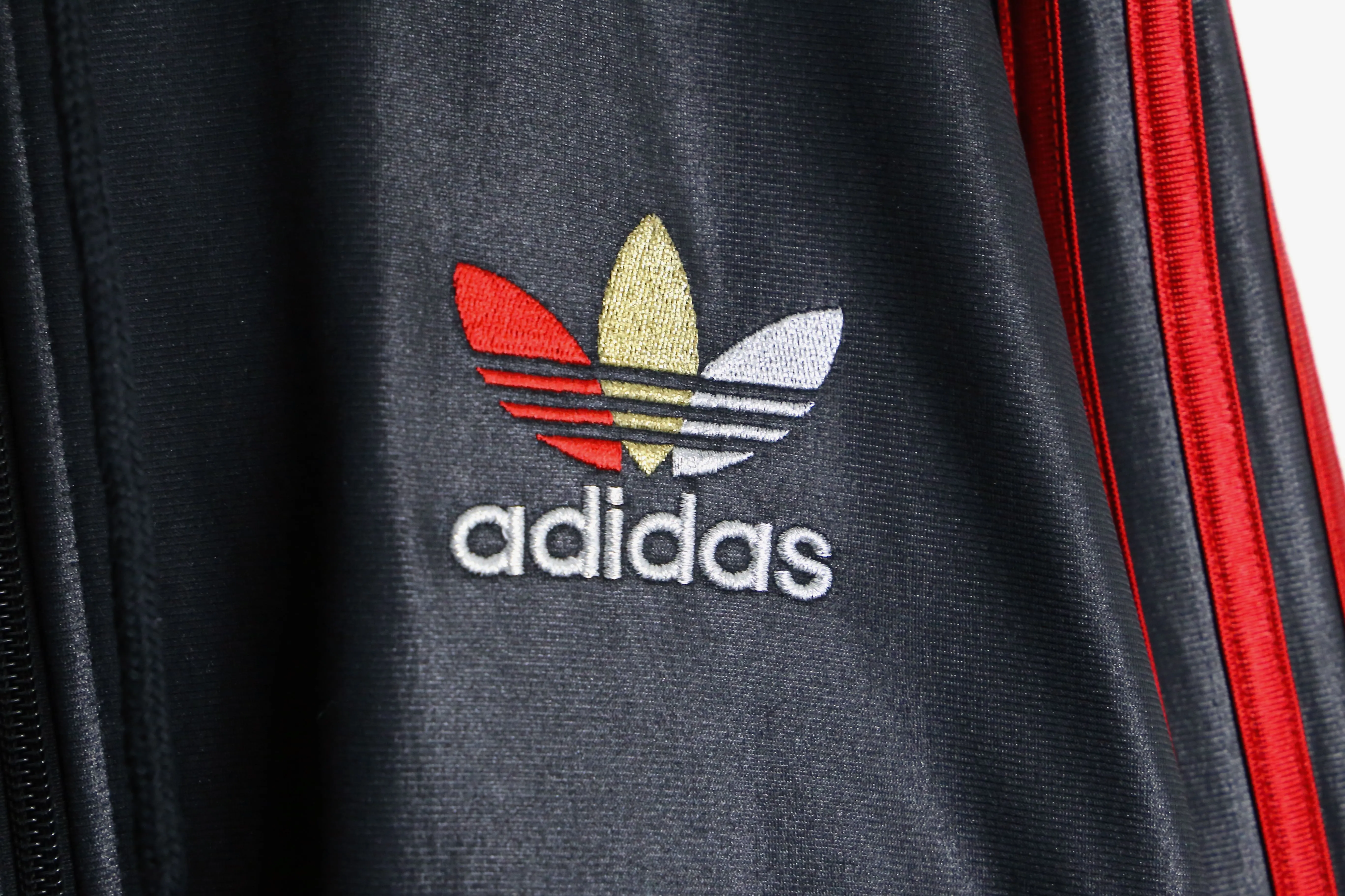 “adidas” black hoodie track jacket