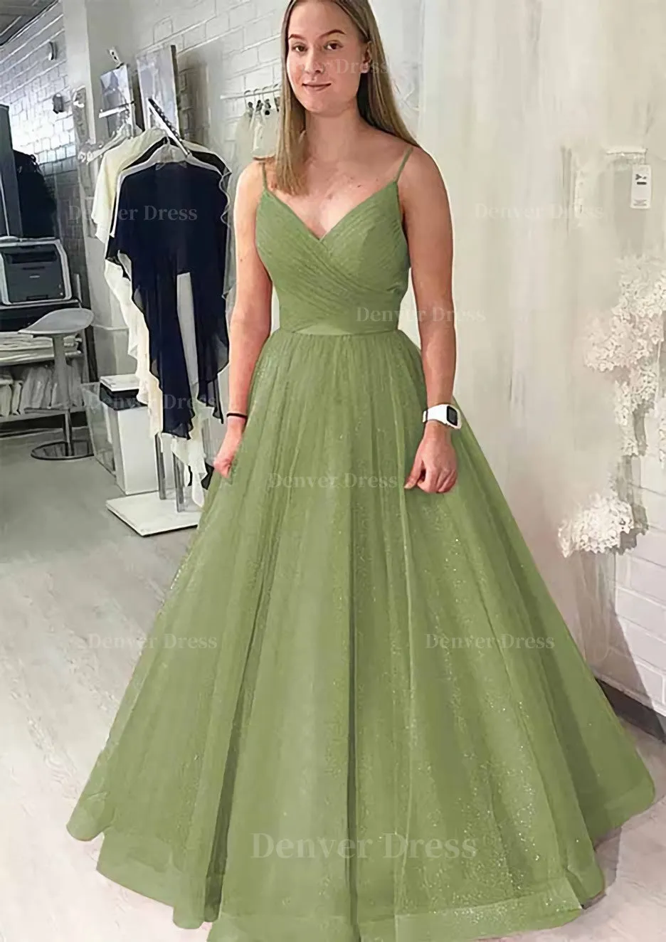 Ball Gown Long/Floor-Length Sparkling Tulle Prom Dress With Pleated