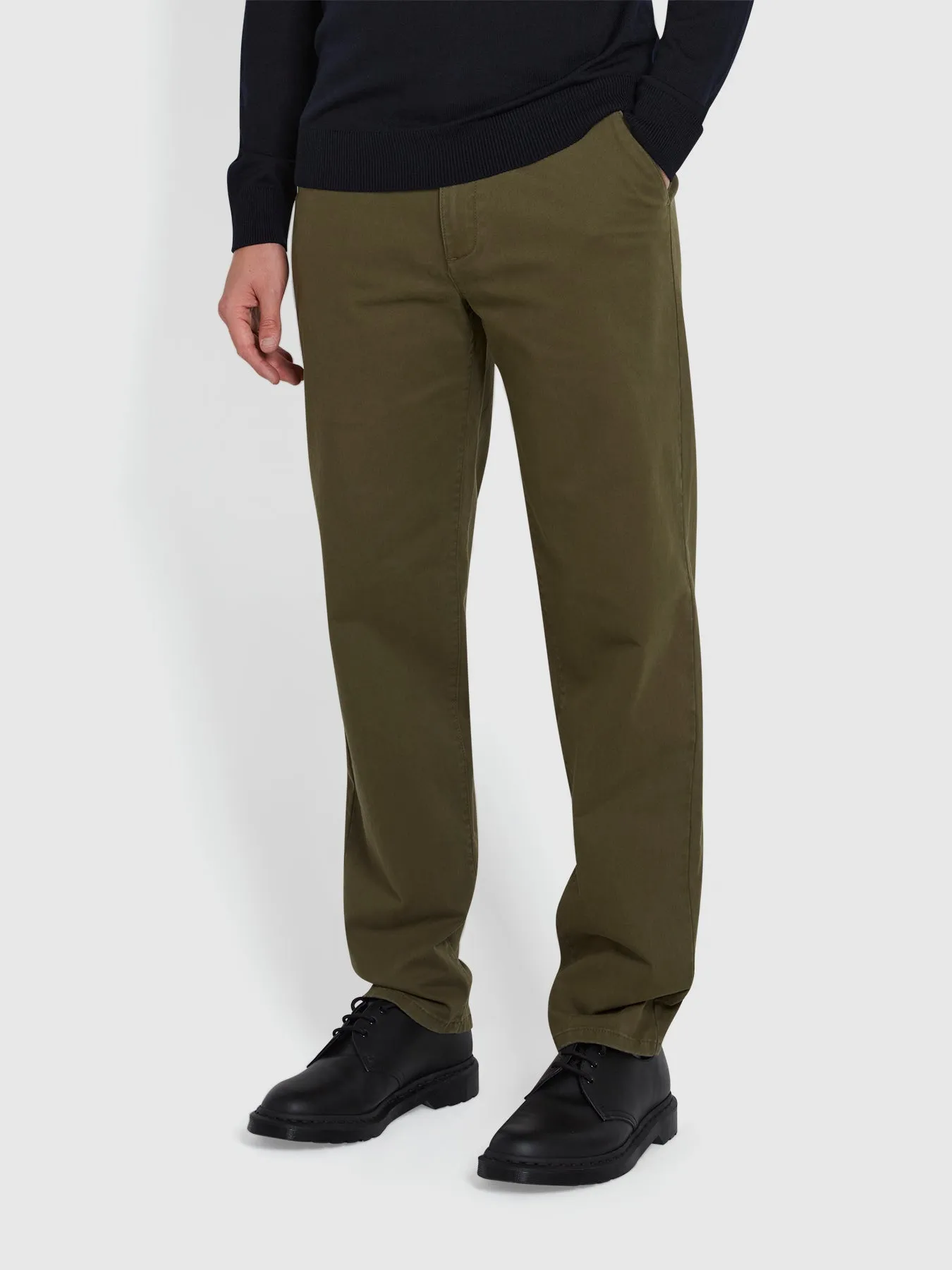 Norwood Regular Fit Chinos In Olive Green