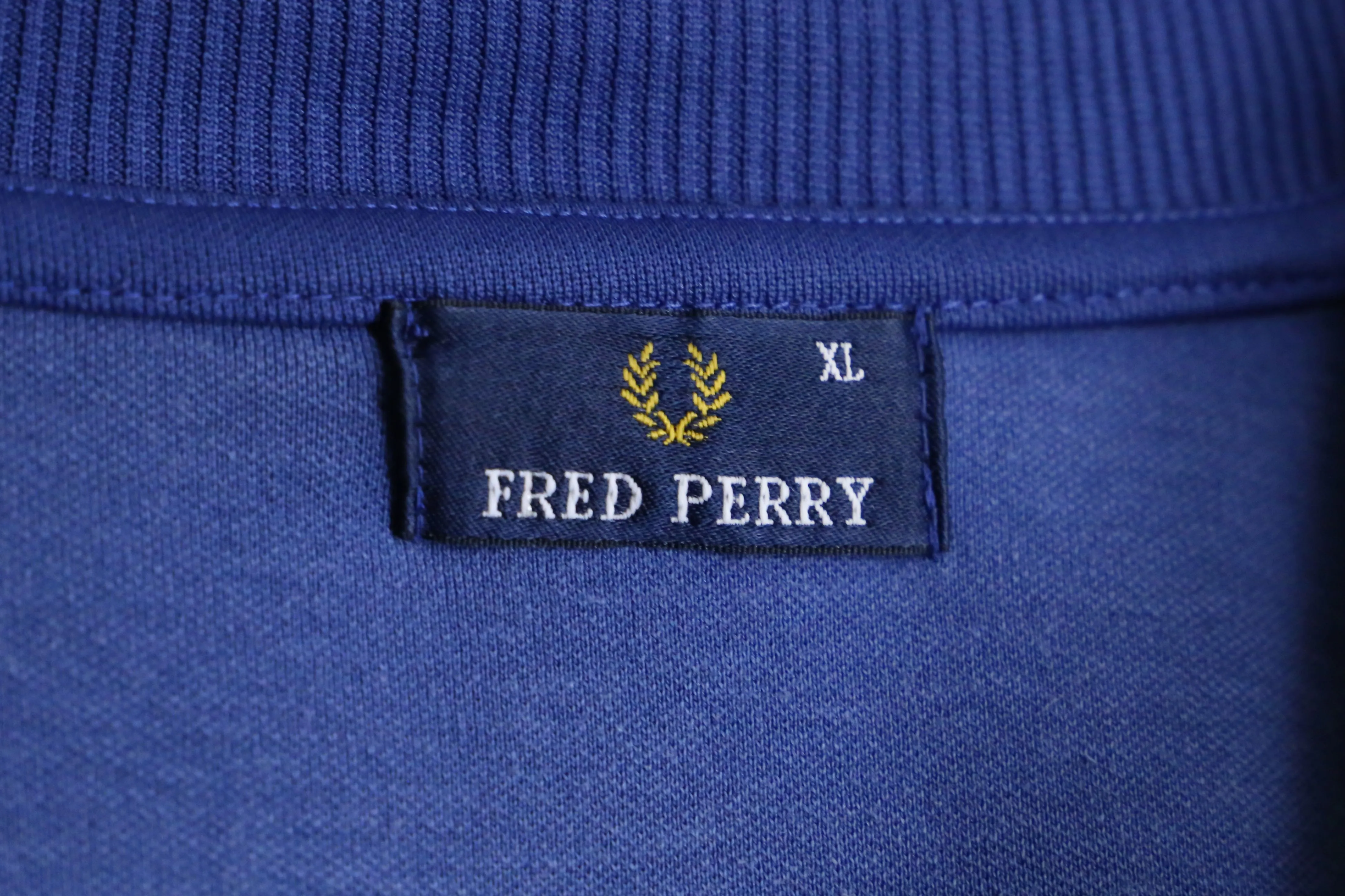 "FRED PERRY" blue × white zip up track jacket