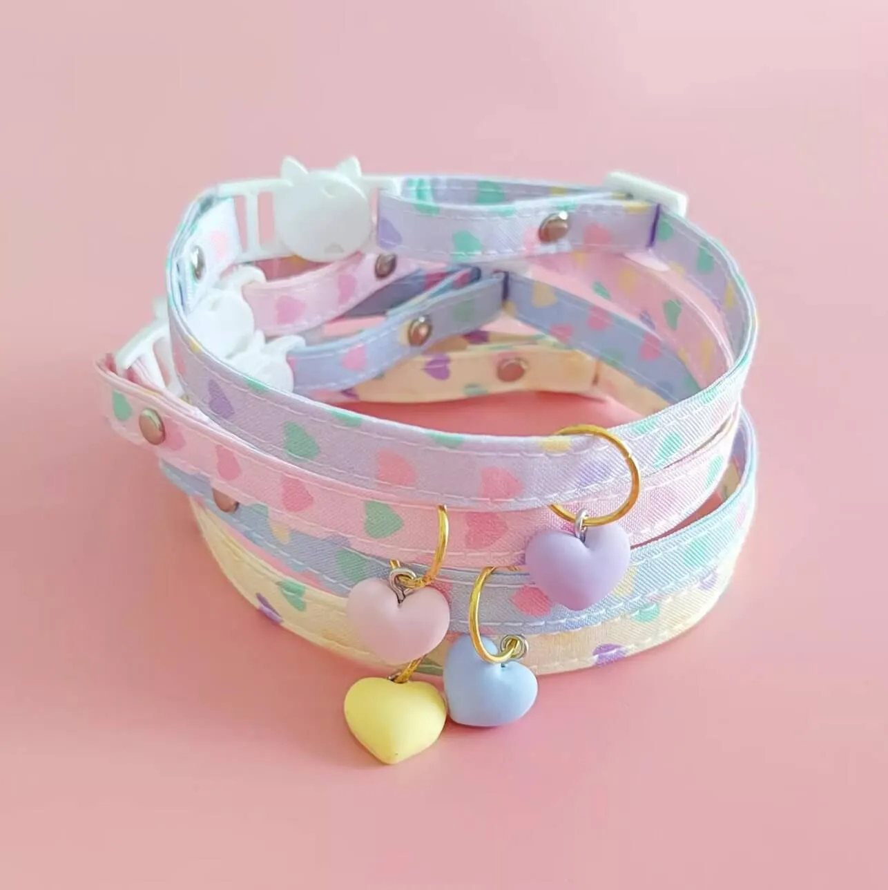 Sweet Love Heart Adjustable Pet Collar with Pendant for Cats or Small Dogs